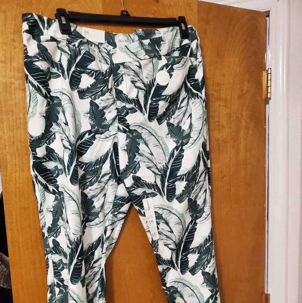Old navy pixie pant